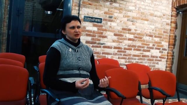 Елена Апарнева. О Хармсе, себе и студии YU.M смотреть онлайн