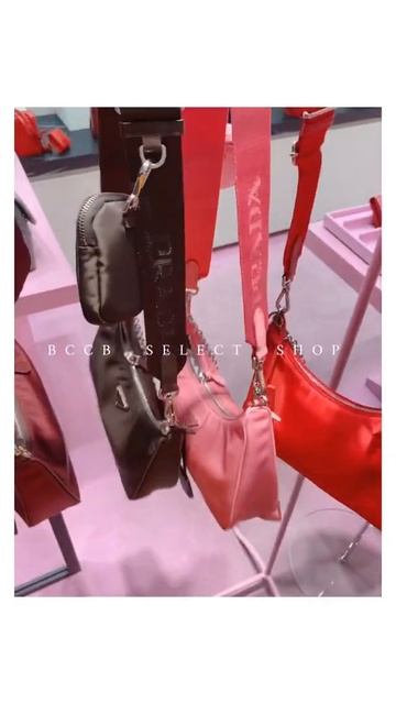 Prada re-edition 2005 nylon shoulder bag смотреть онлайн