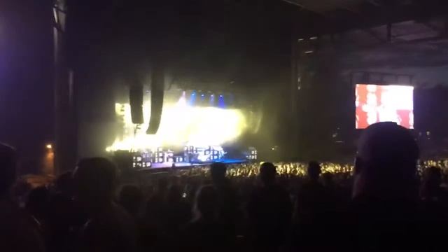 Blink-182 - Dysentery Gary (7/11/2019) смотреть онлайн