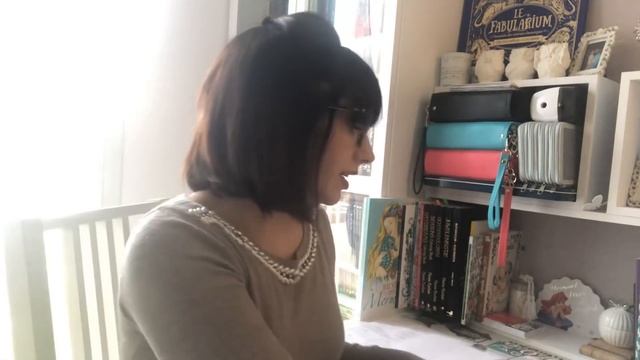 L’illustrateur du mois : Sara Burrier -revue/présentation смотреть онлайн