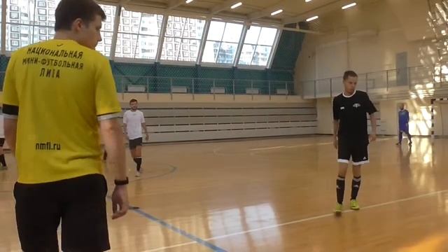 Высшая Лига ЮВАО 2 тур МФК Титан 1 7 МФК Крейсер смотреть онлайн