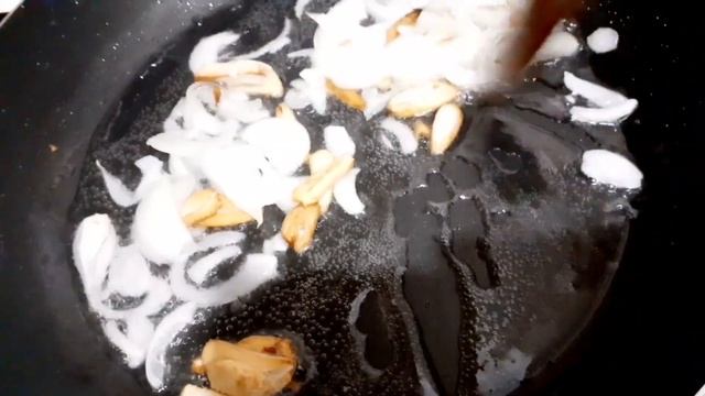 SIMPLY WAY OF CLEANING😱 AND HOW TO COOK SQUID🦑🦑 смотреть онлайн