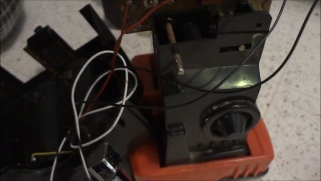35 year old Saturn toy robot teardown, examination, overhaul. смотреть онлайн