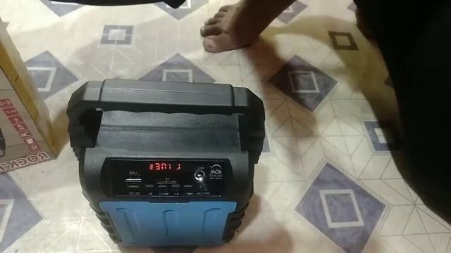 wireless Speaker with karaoke mic ( sing- series). UiBS-1386 смотреть онлайн