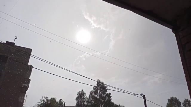 И снова мой любимый Урал! Моя деревня Ларино... Очень красивый дождик смотреть онлайн