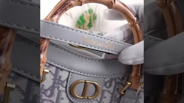 CHRISTIAN DIOR Diana Houndstooth Tote 930013 смотреть онлайн