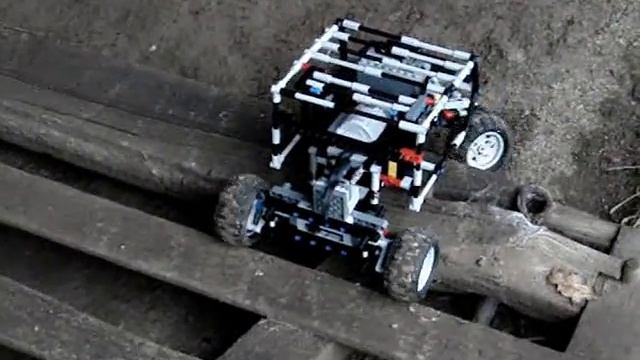 Lego Rock Crawler Failed Attempts To Cross My Assault Course смотреть онлайн