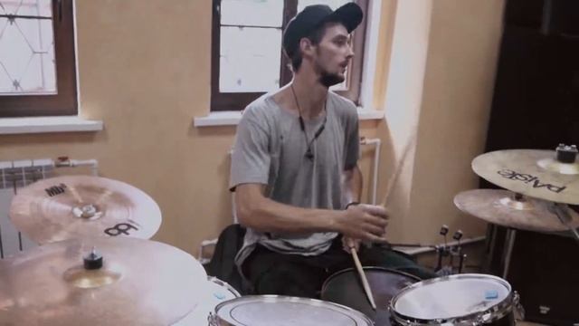 Один день из жизни ЭФ (3 часть) смотреть онлайн