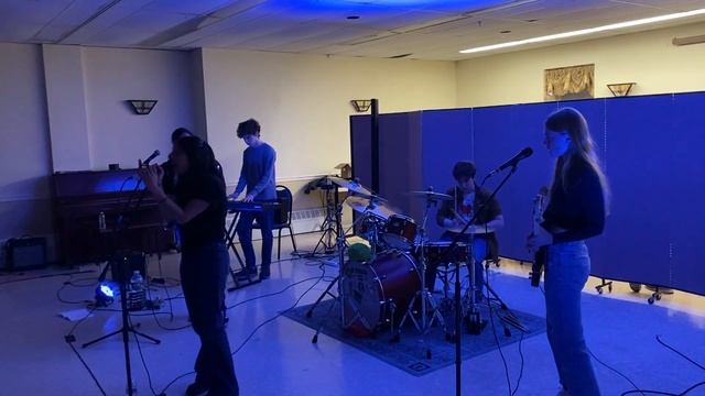 PICO's cover of "Everybody Talks" by Neon Trees смотреть онлайн