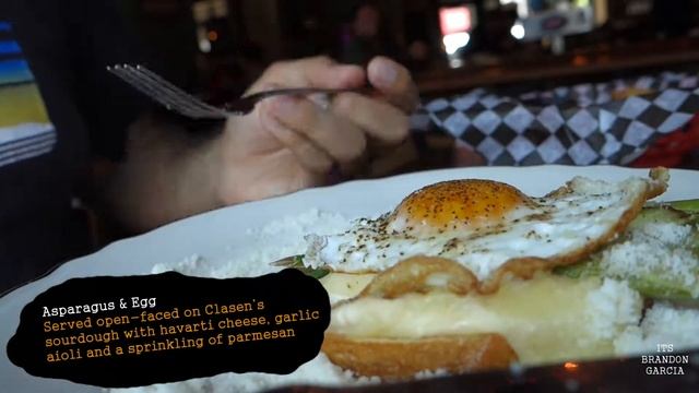 EATING ALLIGATOR BITES смотреть онлайн