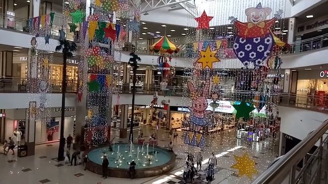 ТРЦ Красная площадь г Краснодара, вид со второго этажа смотреть онлайн