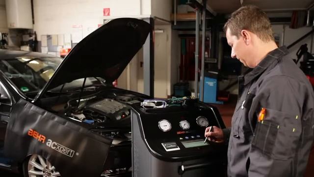 Behr ACxpert 1000a   AC Service Unit For Professional Workshops