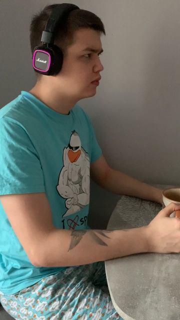 Когда живешь один!