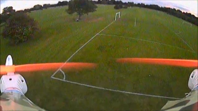 SYMA X8C VIDEO AROUND FAIRFORD LEYS PARK,Eachine Ef-01 Cam and Eachine Pro Dvr. смотреть онлайн