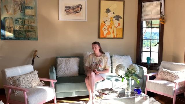 Knoxville 447sqft Studio Apartment Tour with Pottery Studio| UTK Student смотреть онлайн