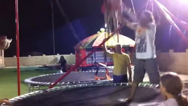 Bungee Trampoline Cyprus Dreamland смотреть онлайн