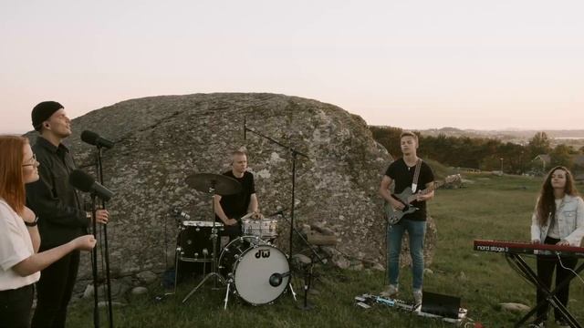 Kom, la oss tilbe - Impuls - nedstrippet (live) смотреть онлайн