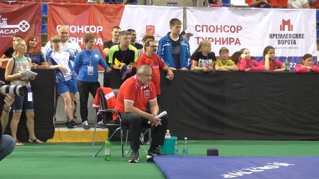 Красная карточка! смотреть онлайн