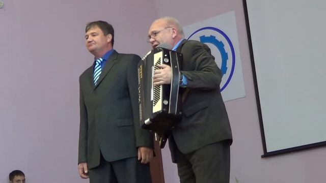 Конь по ОБЖ пришел на физ-ру смотреть онлайн