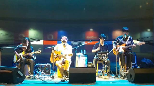 De Flamingo | PINK (ปิ๊ง) Live Acoustic Version [Flea spirit market] @ CTW смотреть онлайн