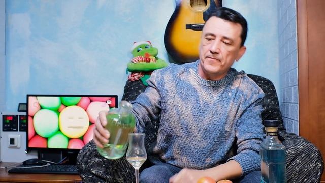 С Новым Годом. Джин в двух вариантах. Дегустация.