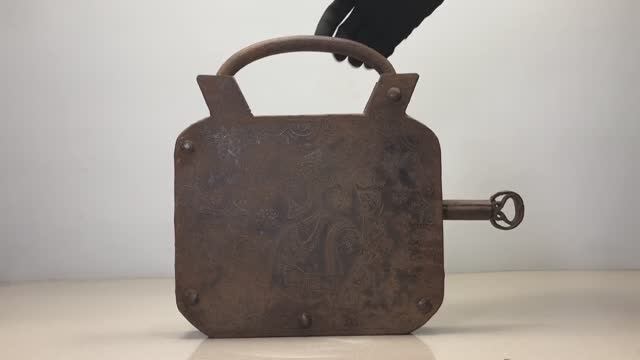 Реставрация Ржавого Старинного Гигантского замка смотреть онлайн