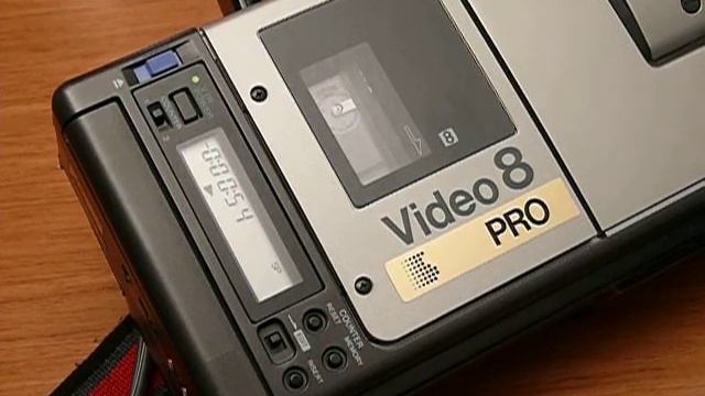 Vintage Sony CCD-V110 Video 8 8mm Pro Camcorder смотреть онлайн