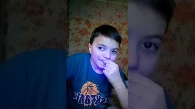 первый стрим смотреть онлайн