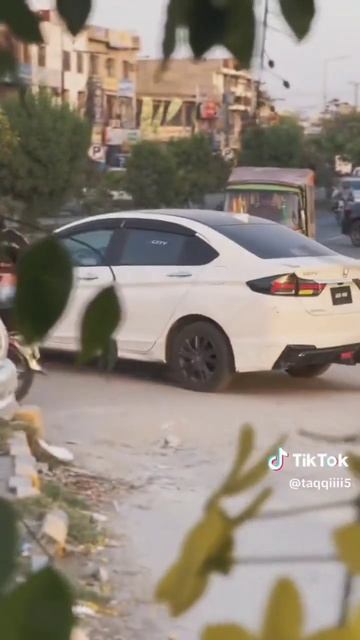 Looks check kro,🥵 смотреть онлайн