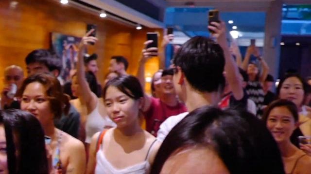 Socialites Birthday in Singapore (In Contrast to Minimalist :) смотреть онлайн
