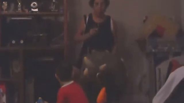 Grandma Tries Out Kota the Triceratops... смотреть онлайн