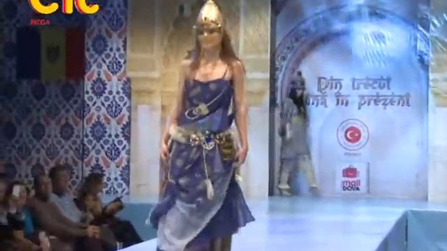 FASHION MANIA смотреть онлайн