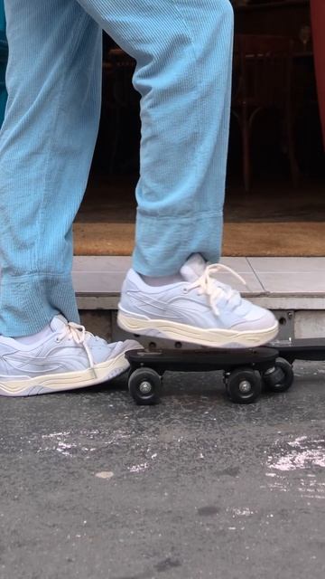 DETACHABLE ROLLER SKATES смотреть онлайн