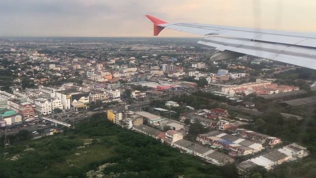 Посадка в аэропорту Дон Муанг (DMK)