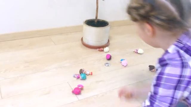 БЕЙБЛЕЙД против ЛОЛ ЧЕЛЛЕНДЖ кто кого победит CHALLENGE BEYBLADE vs LOL surprise dolls смотреть онлайн