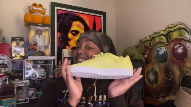 NWT Puma X Emoji Collab Sneaker Sunny Lime White Women's Size 7/half смотреть онлайн