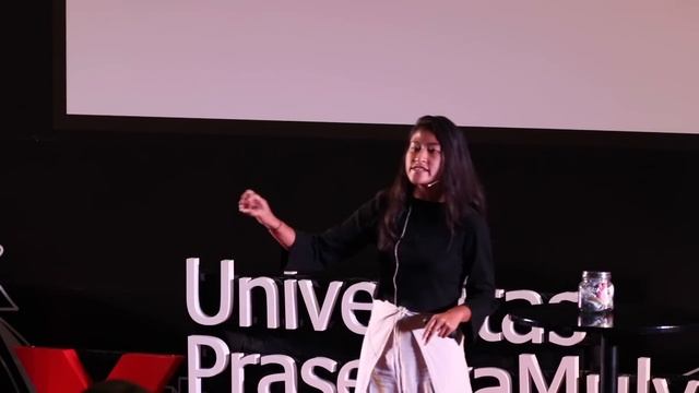 Plastic is not the Enemy | Nadya Christina | TEDxUniversitasPrasetiyaMulyaJakarta смотреть онлайн