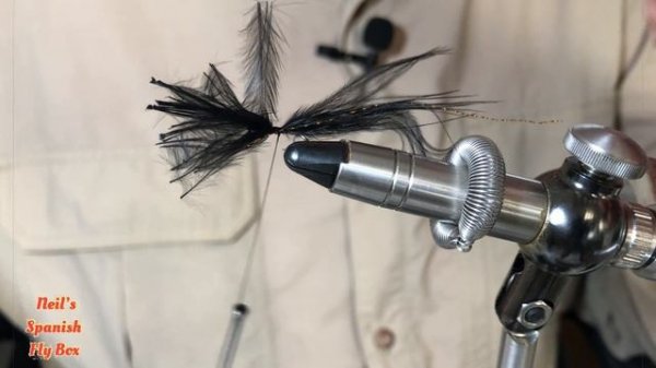 Fly tying - Mini Marabou Leech