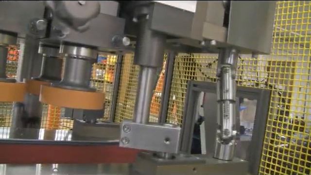 All Servo Explosion Proof In-Line Capper смотреть онлайн