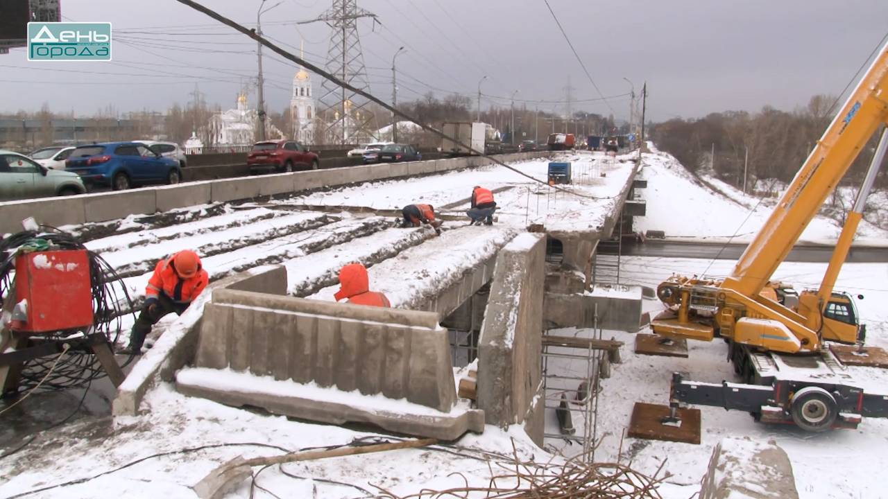 Капитальный ремонт путепровода у Мызинского моста через улицу Суздальскую смотреть онлайн