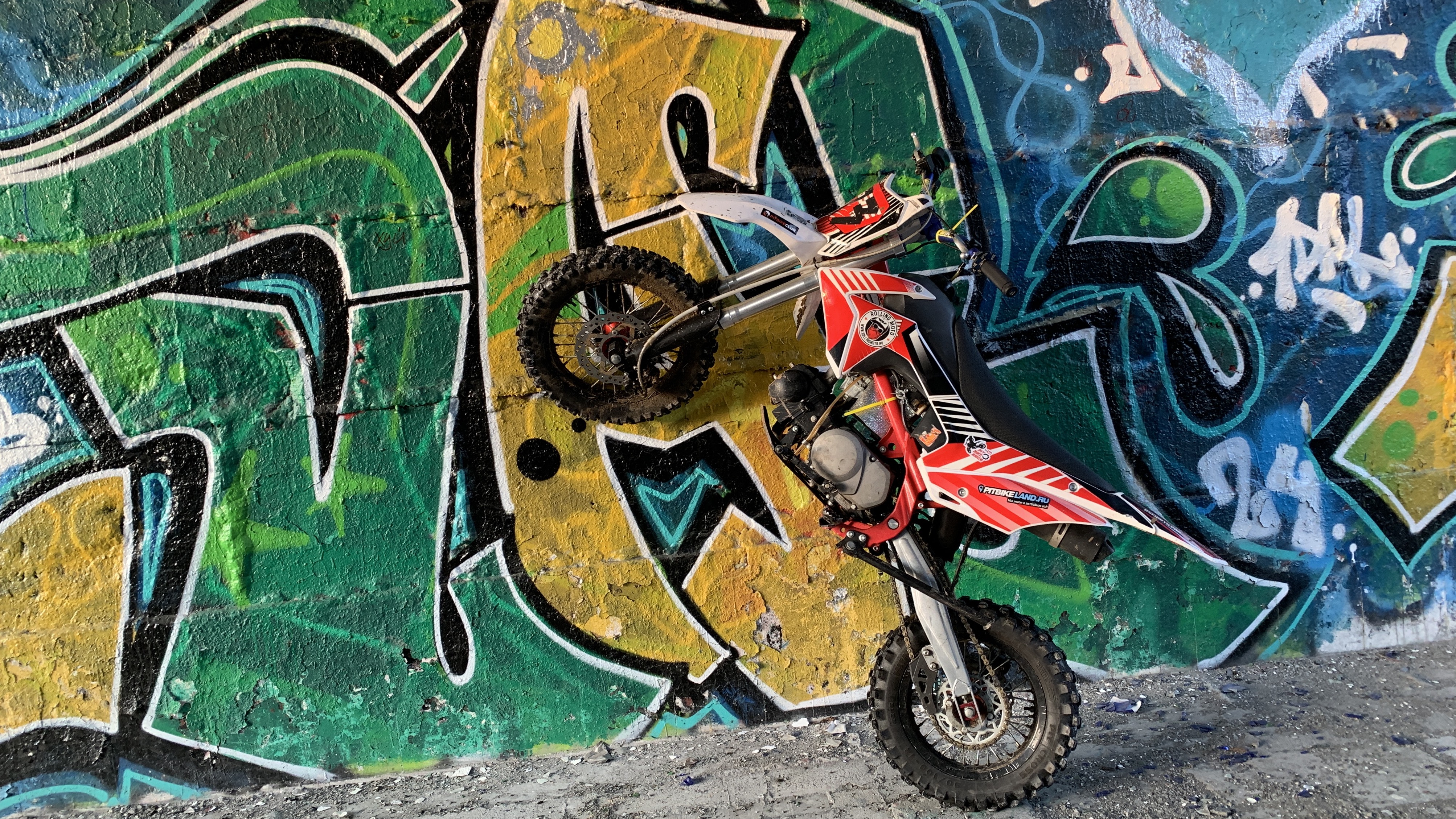 bse mx 125 музыкант на питбайке смотреть онлайн