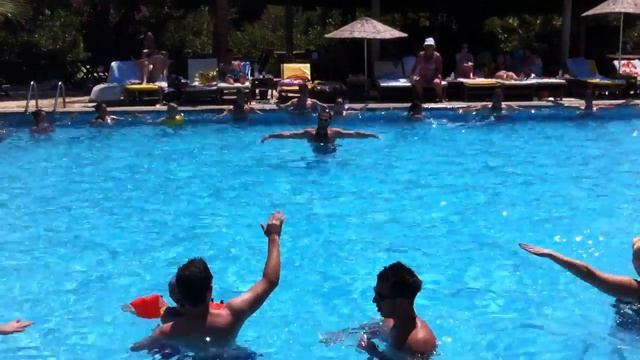 Club Mira Luna Aqua Gym 2 смотреть онлайн