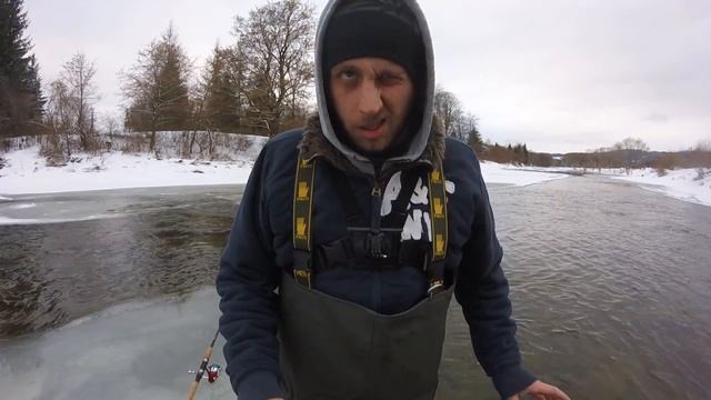 Pierwszy test! wodery, statyw i łowienie na martwą rybkę w środku zimy смотреть онлайн