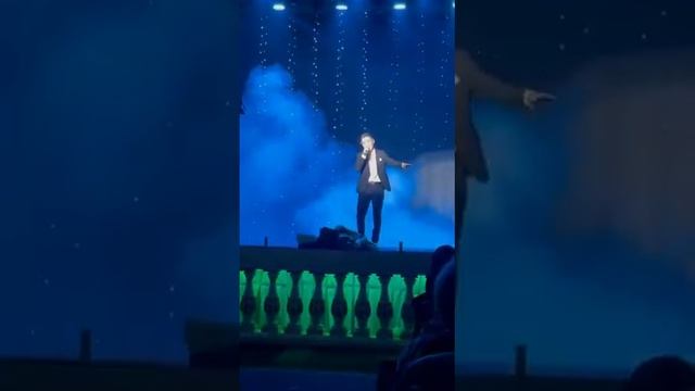 Эльдар Омаров концертінен үзінді. смотреть онлайн