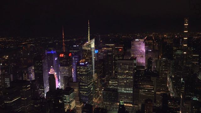 Breathtaking Skyline With 4 Times Square At Midnight In New York 4K смотреть онлайн