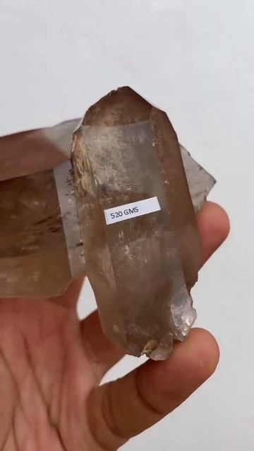 💪🏻HIGH VIBES CRYSTAL BEAUTIFUL SMOKY COLOUR #shorts #himalayas #crystals #india #smokyquartz смотреть онлайн