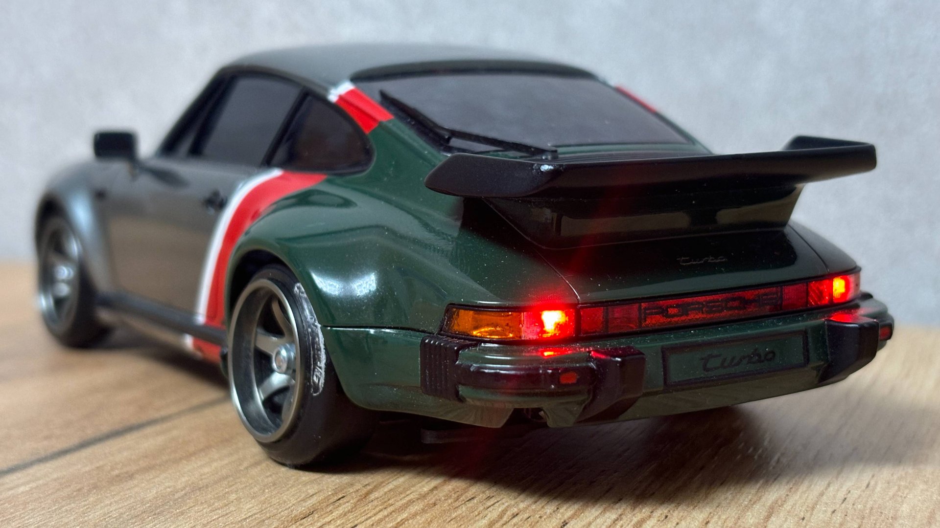 Tamiya Porsche 1:24 Cyberpunk установка света