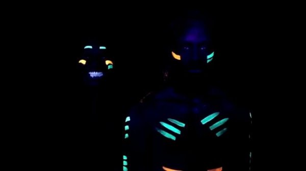 Madcon feat Ameerah - Freaky Like Me