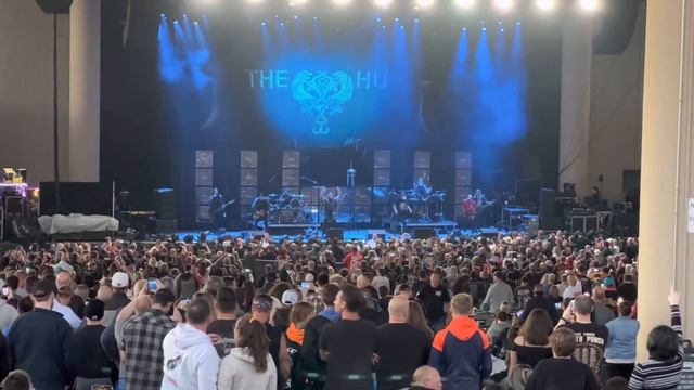 Wolf Totem (Live) - The Hu смотреть онлайн