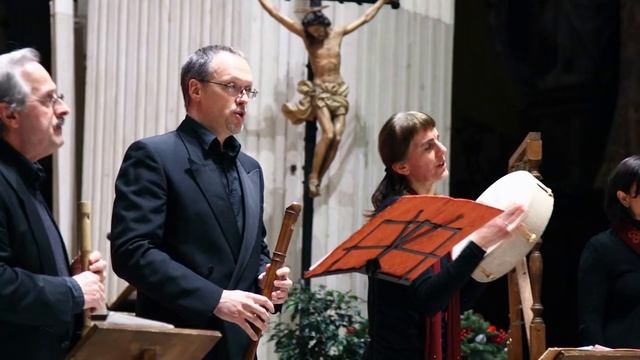 CAROLS: Beata viscera смотреть онлайн